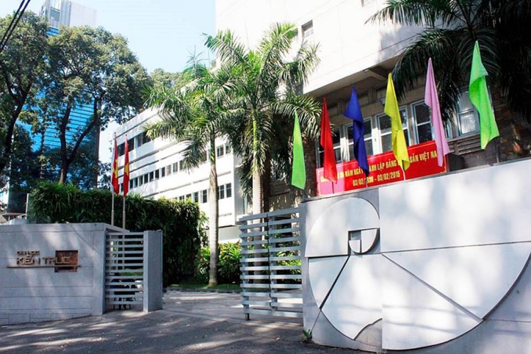 Trường Đại học Kiến trúc TPHCM cơ sở Pasteur (Nguồn: LoneGargoyle)