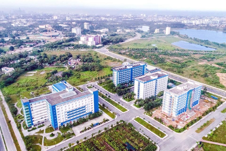 Đại học Bách Khoa cơ sở Thủ Đức có cơ sở vật chất đầy đủ cho sinh viên học tập và sinh hoạt