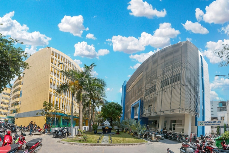 Khuôn viên Trường Đại học Y khoa Phạm Ngọc Thạch (Nguồn: Đại học Y khoa Phạm Ngọc Thạch)