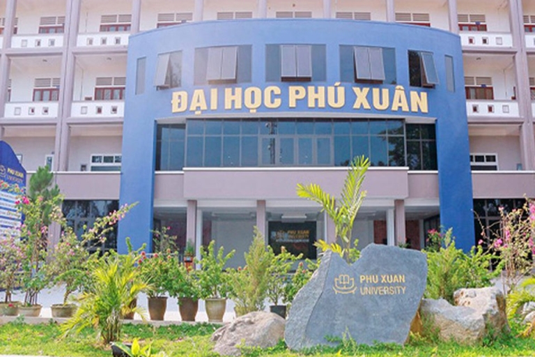 Cơ sở khang trang, hiện đại của trường Đại học Phú Xuân