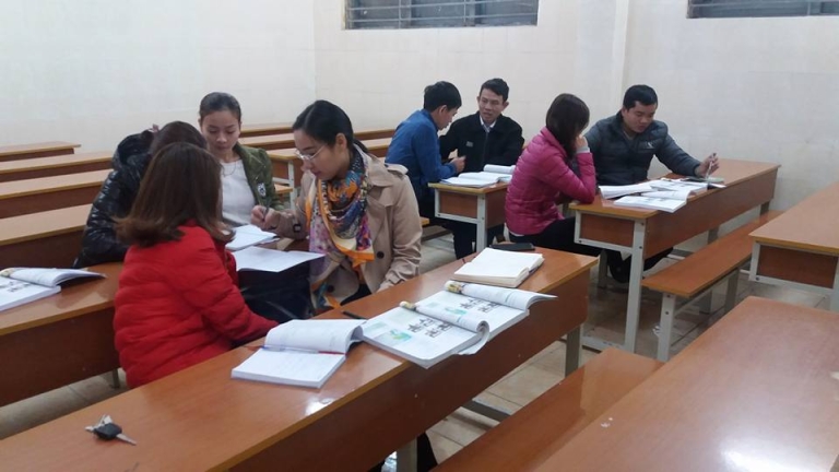 Học viên làm việc nhóm (Nguồn: Trung tâm Ngoại ngữ Hải Phòng)