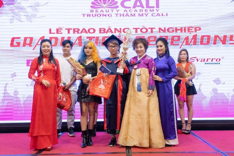 Trường Thẩm mỹ Cali đào tạo nhiều chuyên ngành trong lĩnh vực làm đẹp