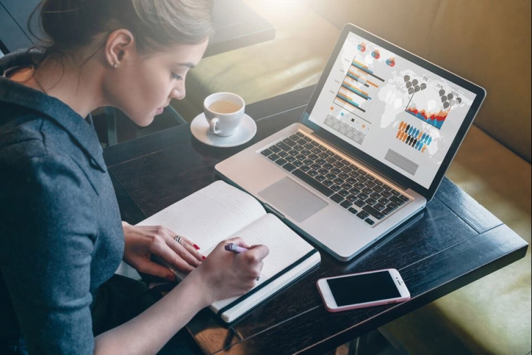 Các khóa học tại TS24 tập trung hướng dẫn thực hành kỹ năng trên các phần mềm 