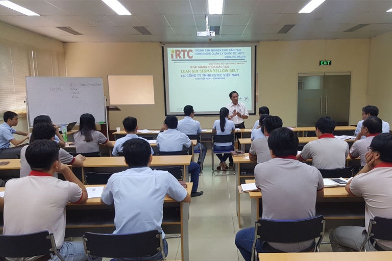 Hình ảnh một lớp học tại trung tâm (Nguồn: Facebook – Trung tâm iRTC)