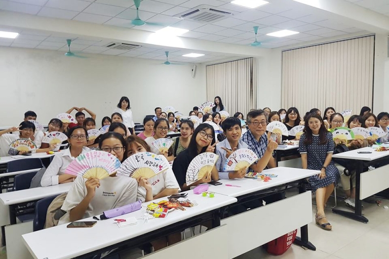 Một buổi học vui vẻ, thú vị tại trung tâm