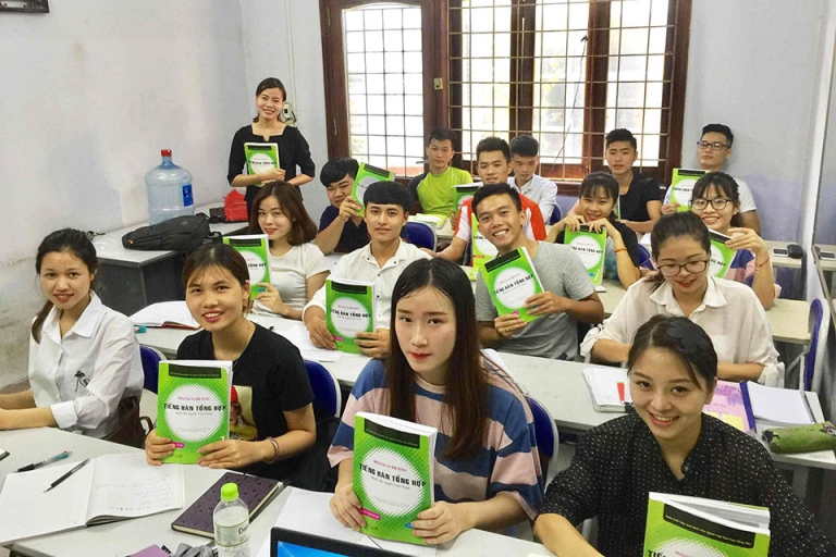 Học viên và giảng viên gắn kết với nhau qua từng buổi học