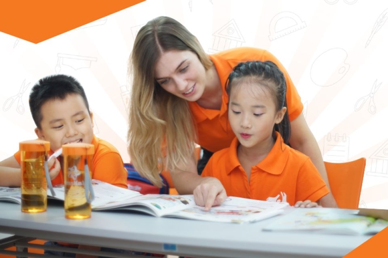 Các giáo viên tại Amslink có đầy đủ chứng chỉ giảng dạy quốc tế và giàu kinh nghiệm dạy trẻ em