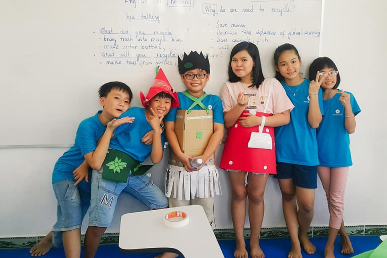 Các em vui học tiếng Anh tại NewSky (Nguồn: Ngoại Ngữ NewSky)