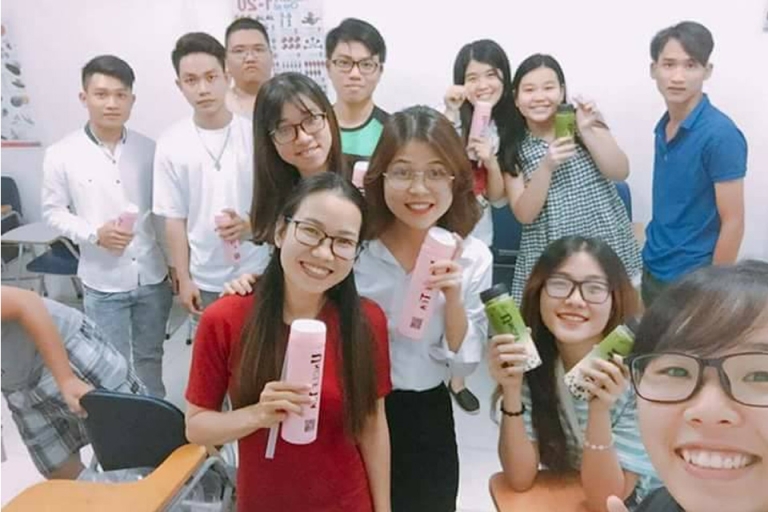 Hình ảnh một lớp học tại Trung tâm Anh ngữ Quốc tế Hello