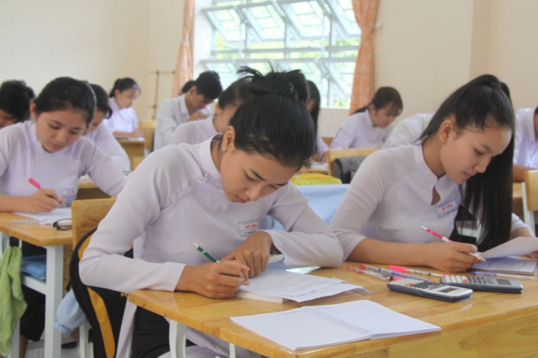 tiếng anh lớp 12