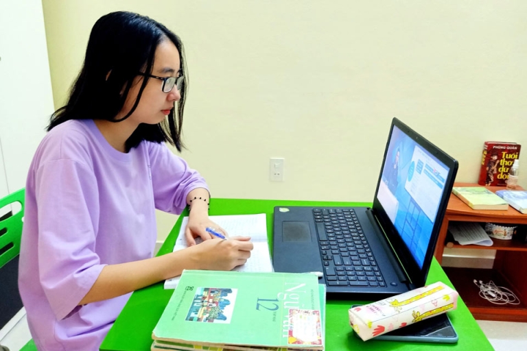 tiếng anh lớp 12