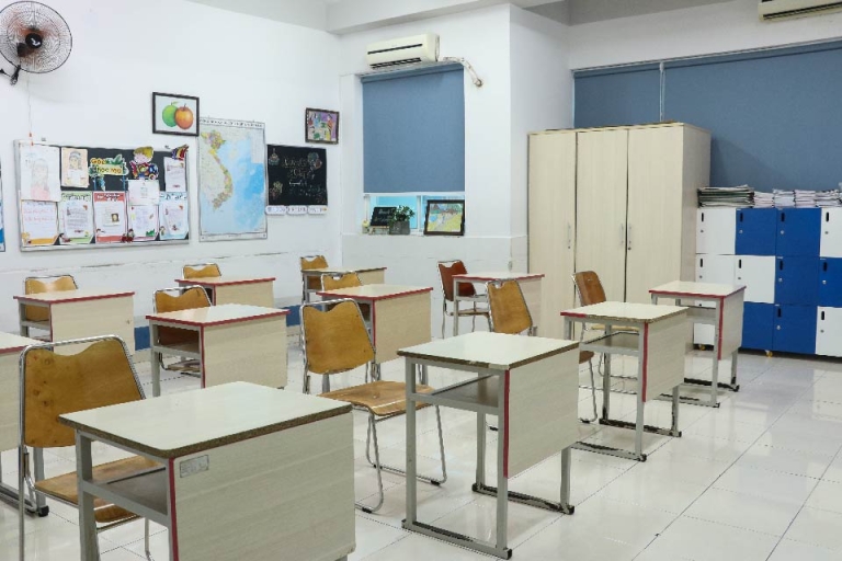 Phòng học khang trang, sĩ số học viên ít giúp giáo viên tương tác tối đa với từng học viên