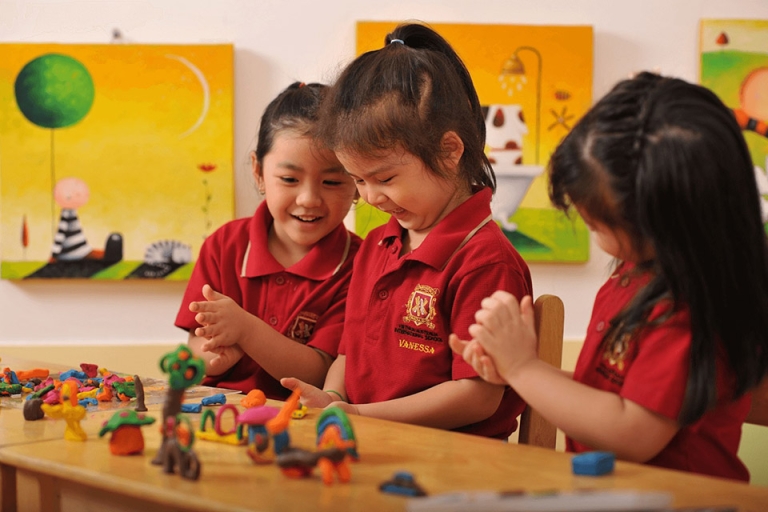 Thỏa sức sáng tạo với đất màu (Nguồn: VAS)