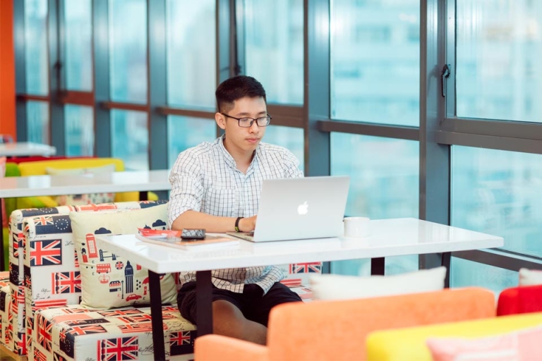 học tiếng Anh online với giáo viên bản ngữ