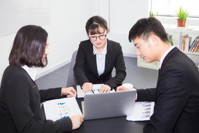 học tiếng Anh online với giáo viên bản ngữ