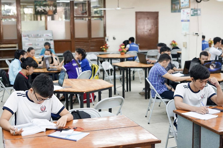 Thư viện ĐH SPKT