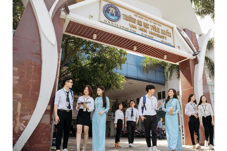 Đại học Văn Hiến