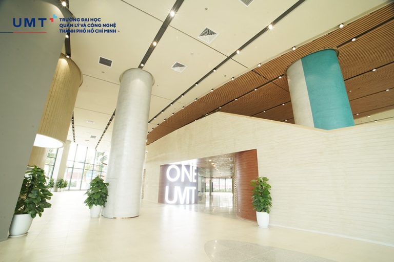 Đại học UMT