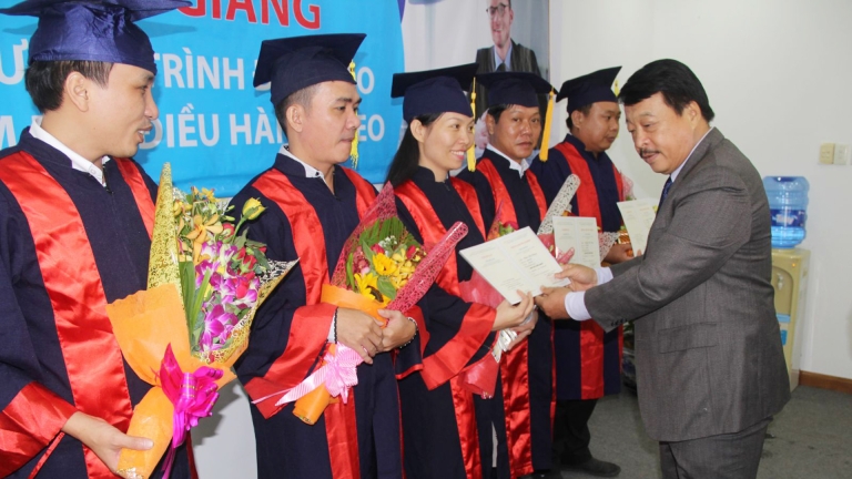 Viện Nghiên cứu Kinh tế Phát triển IDR - Đại học Kinh tế TP.HCM