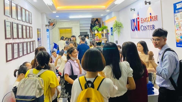 Uni English Center