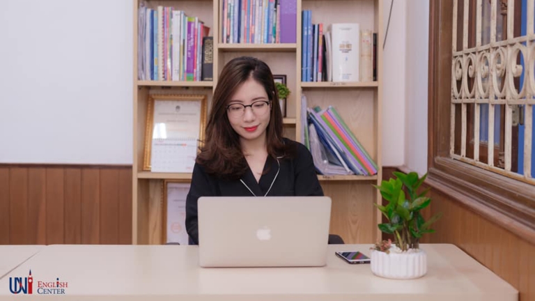 Uni English Center