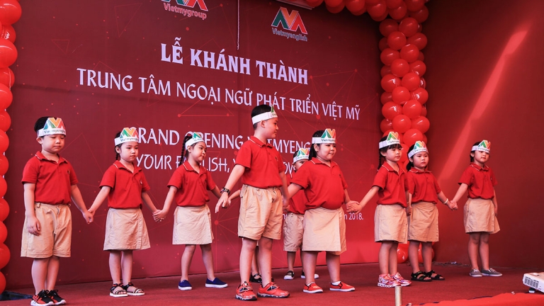 Trung tâm Ngoại ngữ Phát triển Việt Mỹ