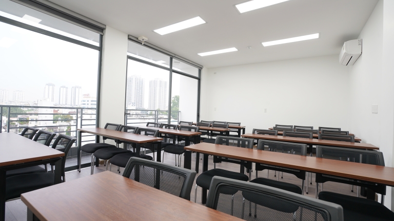 Học Viện DOL English – IELTS Đình Lực