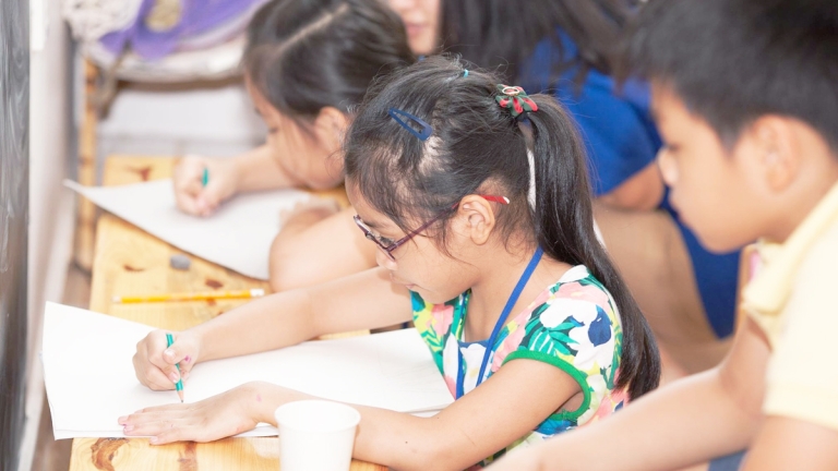 Trung tâm Poppy English House