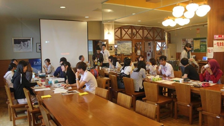 Trung Tâm Ngoại ngữ Và Đào Tạo Quốc Tế