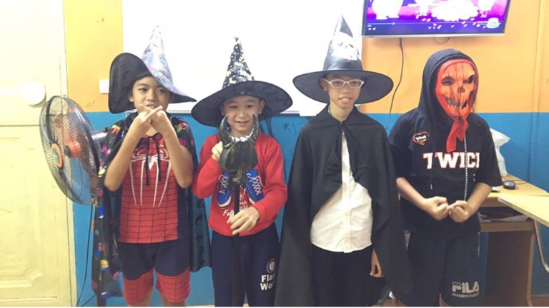 Trung tâm ngoại ngữ  Bright Smile