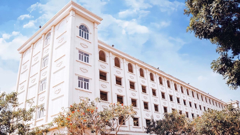 Đại Học Công Nghệ Miền Đông