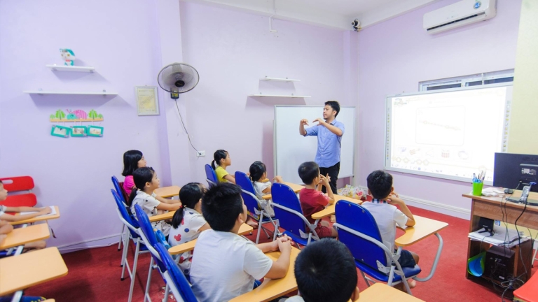 Học Viện Hoàng Gia