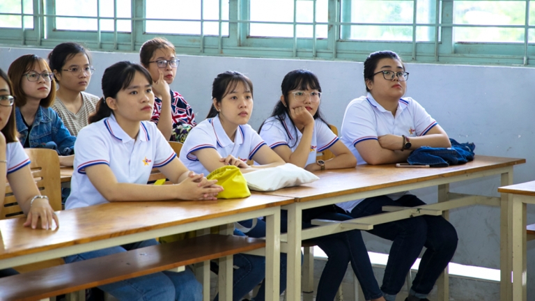 Trung tâm Hàn ngữ Dong A – UTE