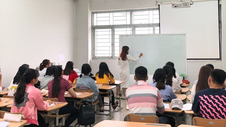 Trung tâm Hàn ngữ Dong A – UTE