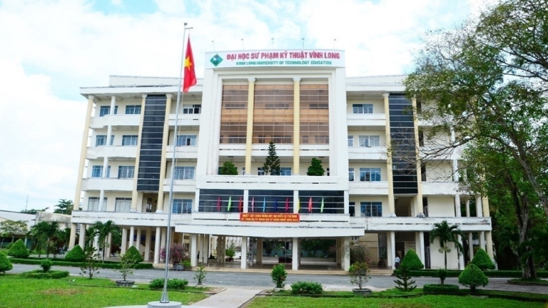 Trung Tâm Ngoại Ngữ VLUTE