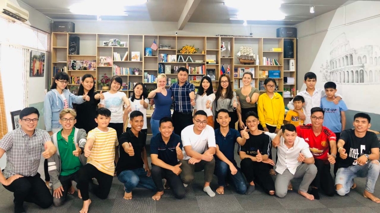 Trung tâm Ngoại ngữ Mai Lâm