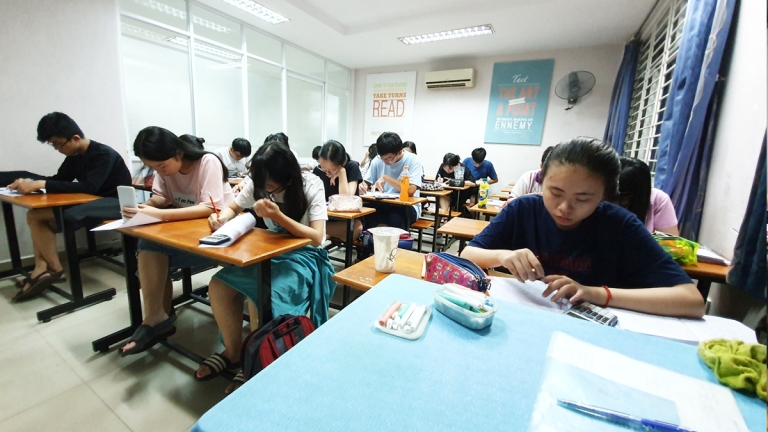 Trung Tâm Tiếng Anh Hồng Chuyên