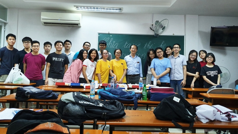 Trung Tâm Tiếng Anh Hồng Chuyên