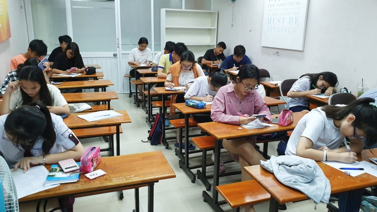 Trung Tâm Tiếng Anh Hồng Chuyên