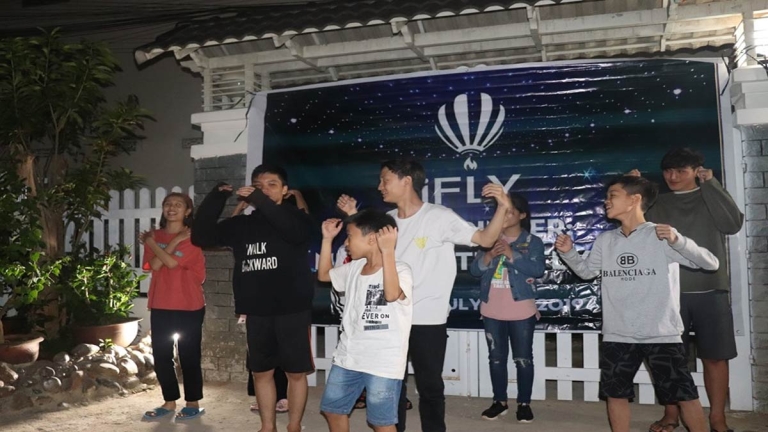 Trung tâm Anh ngữ Việt Mỹ IFLY