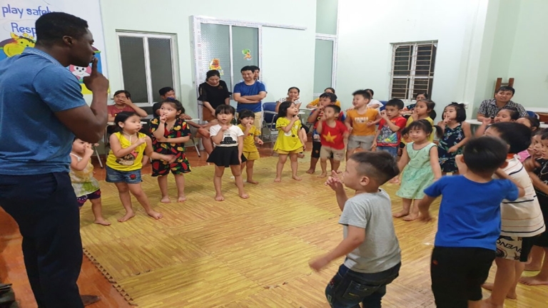 Trung tâm tiếng Anh Việt – Mỹ