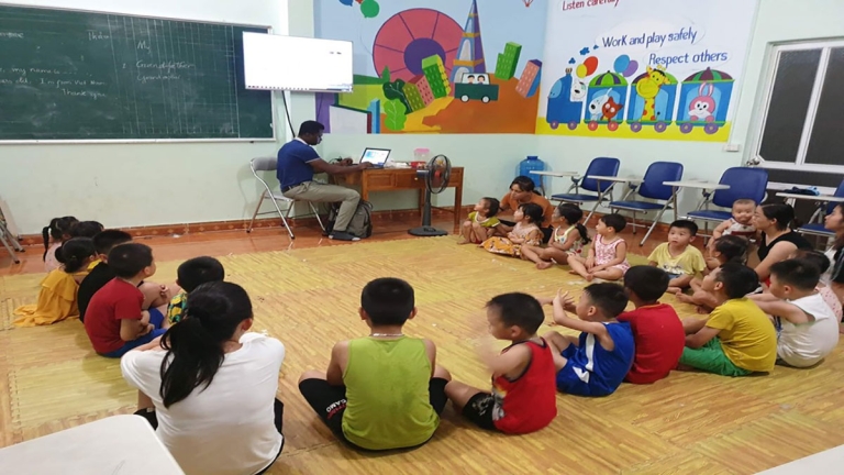 Trung tâm tiếng Anh Việt – Mỹ