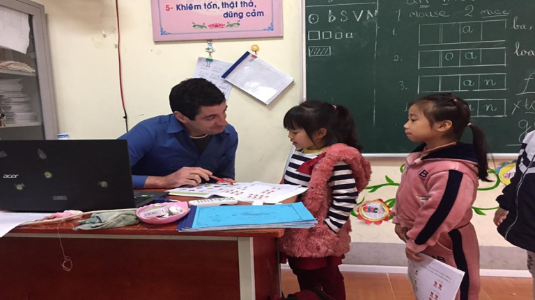 Trung tâm tiếng Anh Việt – Mỹ