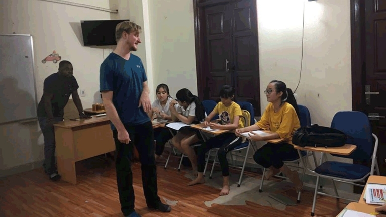 Trung tâm Anh ngữ Etina