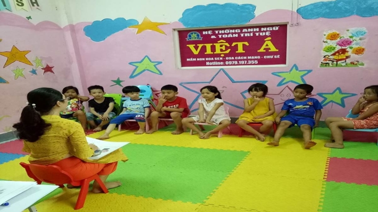 Anh ngữ & Toán trí tuệ Việt Á