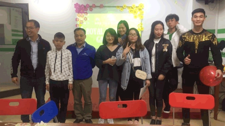 Trung tâm tiếng Anh Royal English