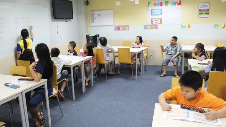 Trung tâm ngoại ngữ quốc tế Edemy