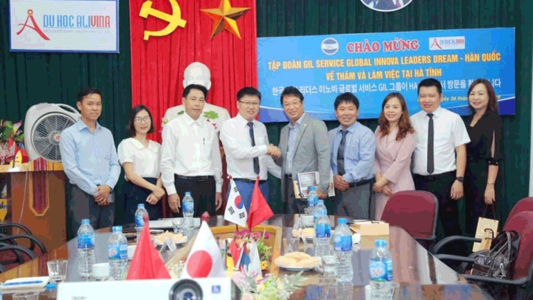 Trung tâm Ngoại ngữ Alivina