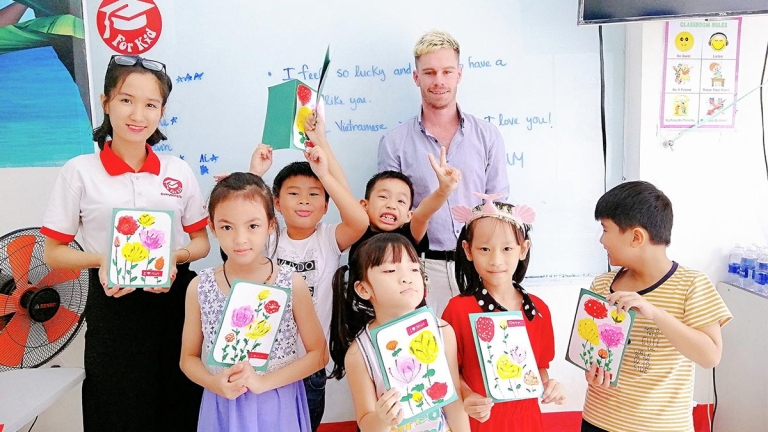 Trung tâm Ngoại ngữ For Kids