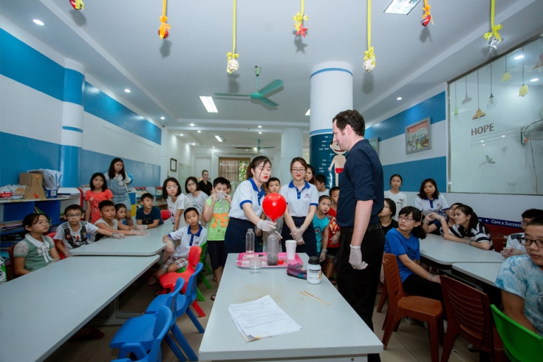 Một buổi hoạt động thú vị tại AMA Vinh